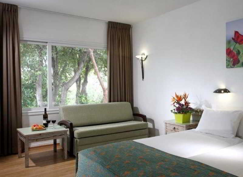 Nir Etzion Resort Ein Hod Exterior foto